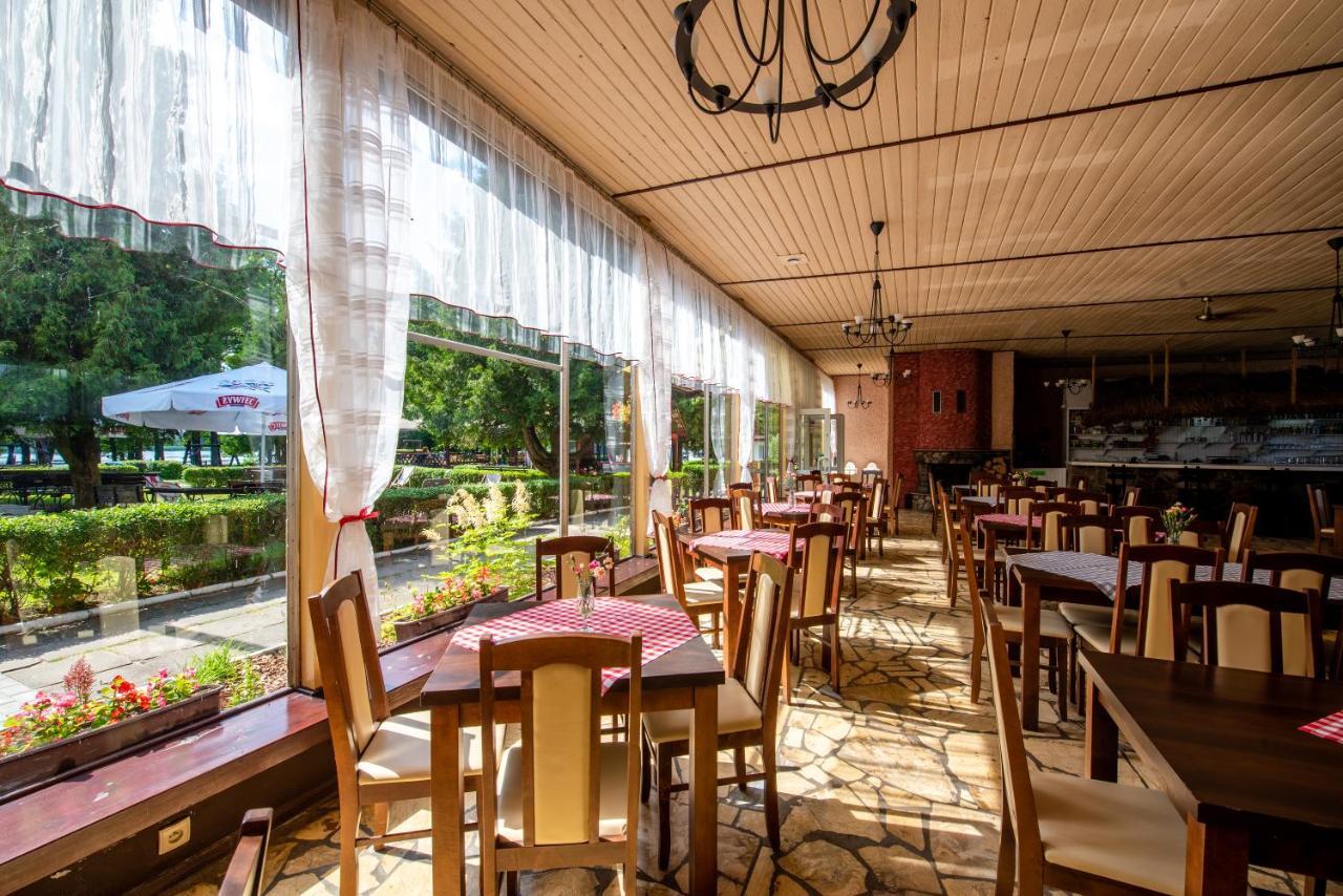 Osrodek Wypoczynkowy Dolomity Hotel Jedwabno Exterior foto